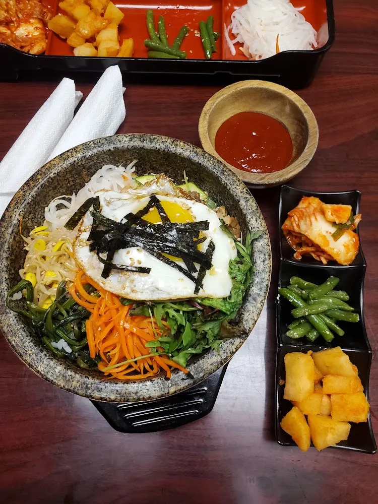 Dolsot Bibimbap